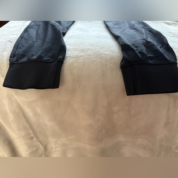 Lululemon Jogger Pants - Picture 3 of 3